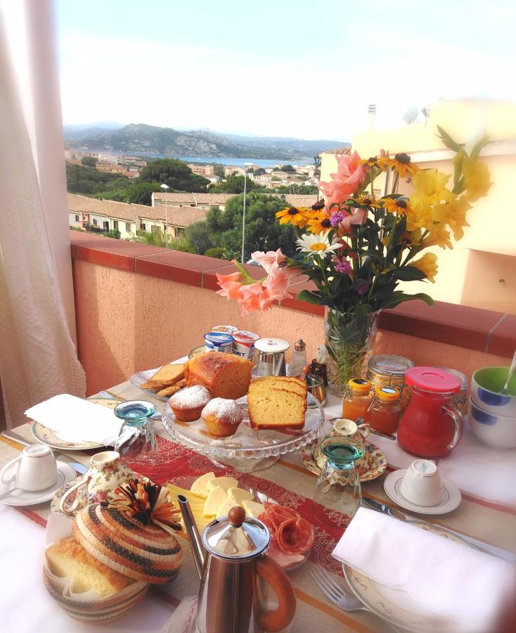 The Roses Garden Bed & Breakfast La Maddalena  Bagian luar foto