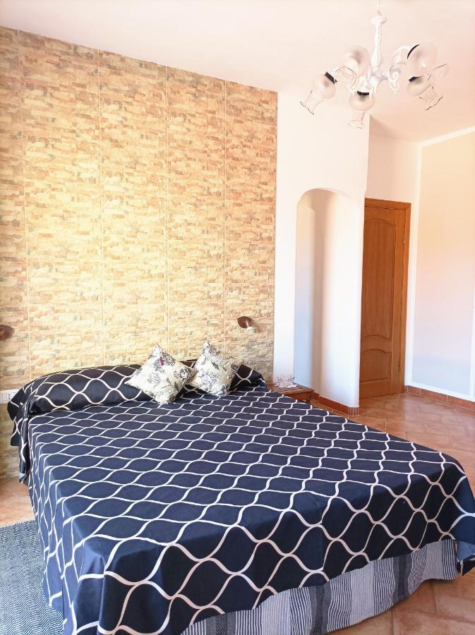 The Roses Garden Bed & Breakfast La Maddalena  Bagian luar foto