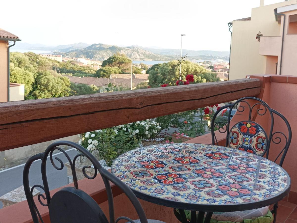 The Roses Garden Bed & Breakfast La Maddalena  Ruang foto